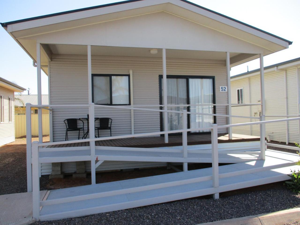 The Sundowner Cabin & Tourist Park 화이앨라 외부 사진
